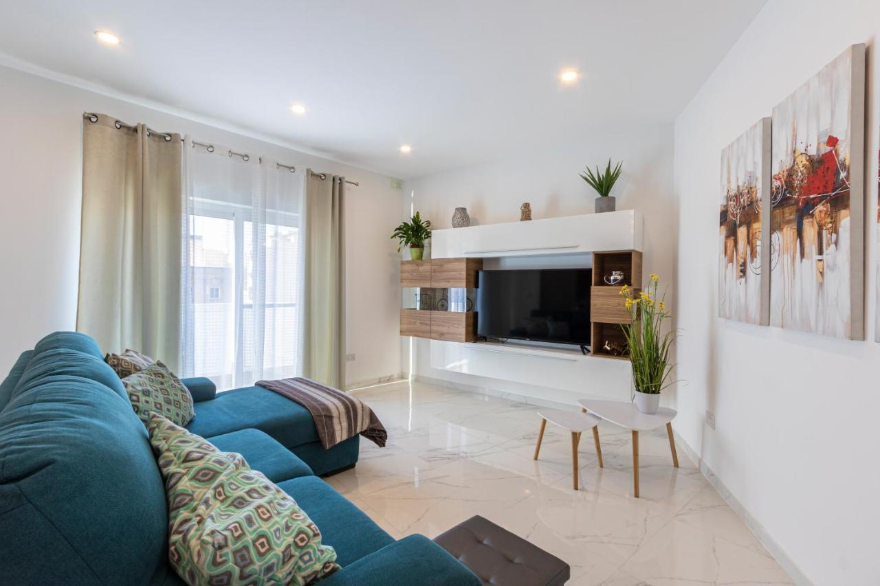 H2 -Modern And Spacious 3 Bedroom Apartment San Gwann Exterior photo