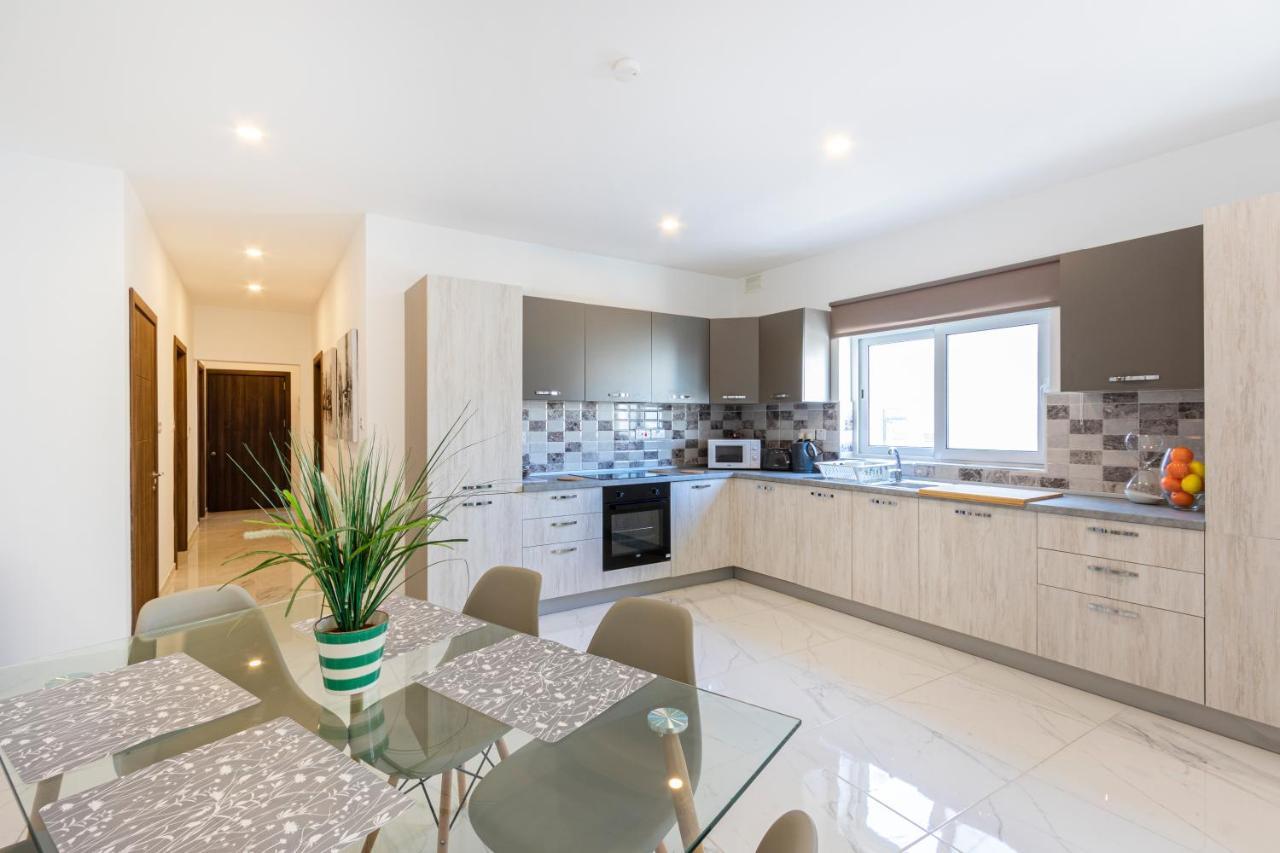 H2 -Modern And Spacious 3 Bedroom Apartment San Gwann Exterior photo